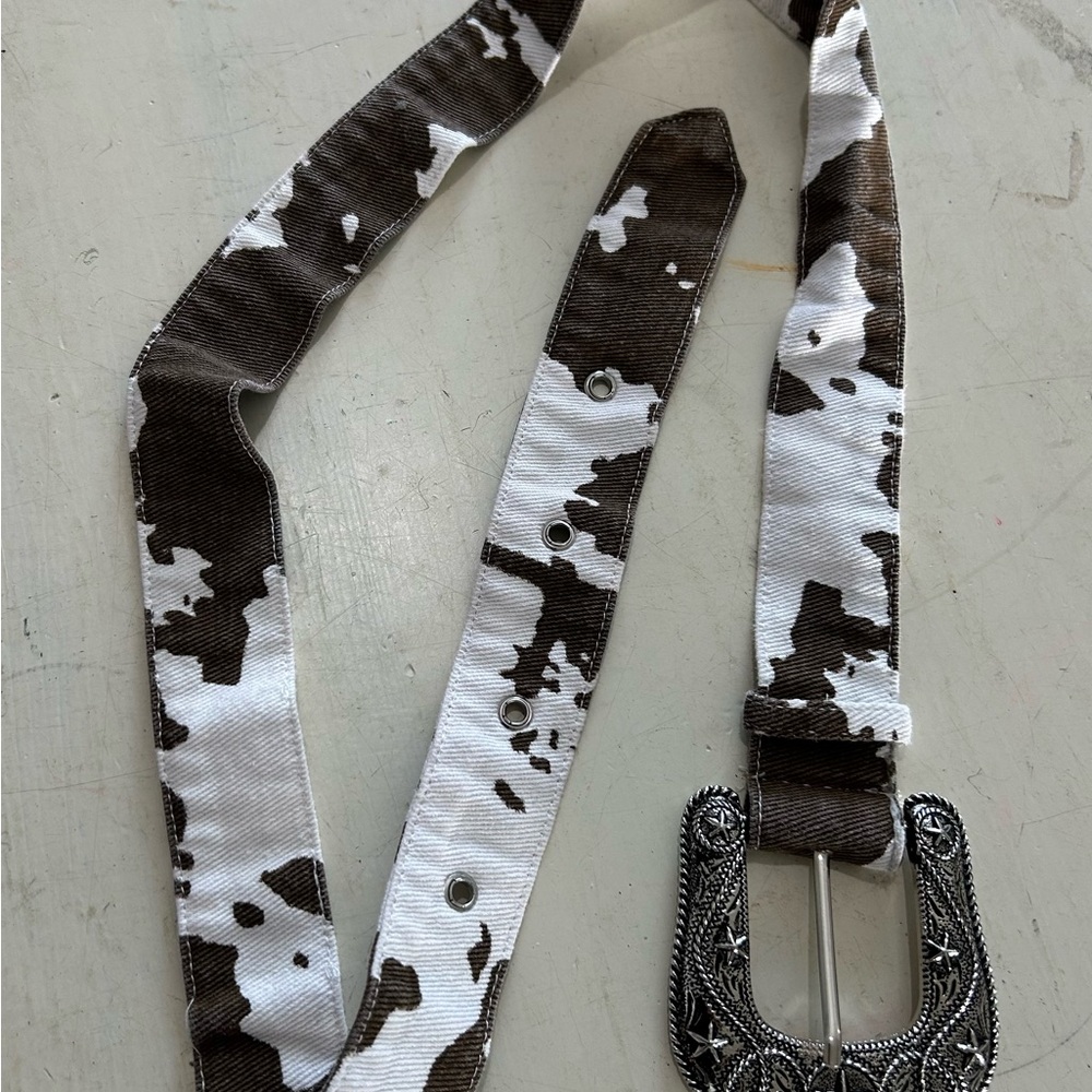 Women’s Brown White Cow Print Western Belt Silver Hardware Vintage Style‎ Fabric